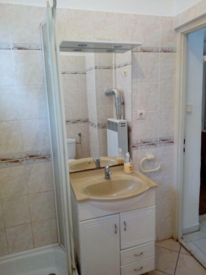Villa Abádi Karmazsin Ház Abádszalók Esterno foto